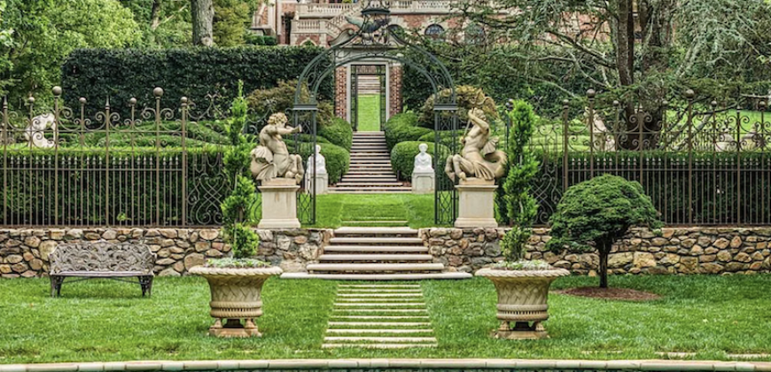 English Tudor near Atlanta in Sandy Springs