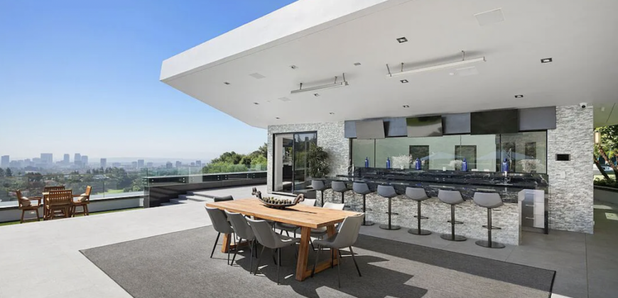 New villa in Los Angeles